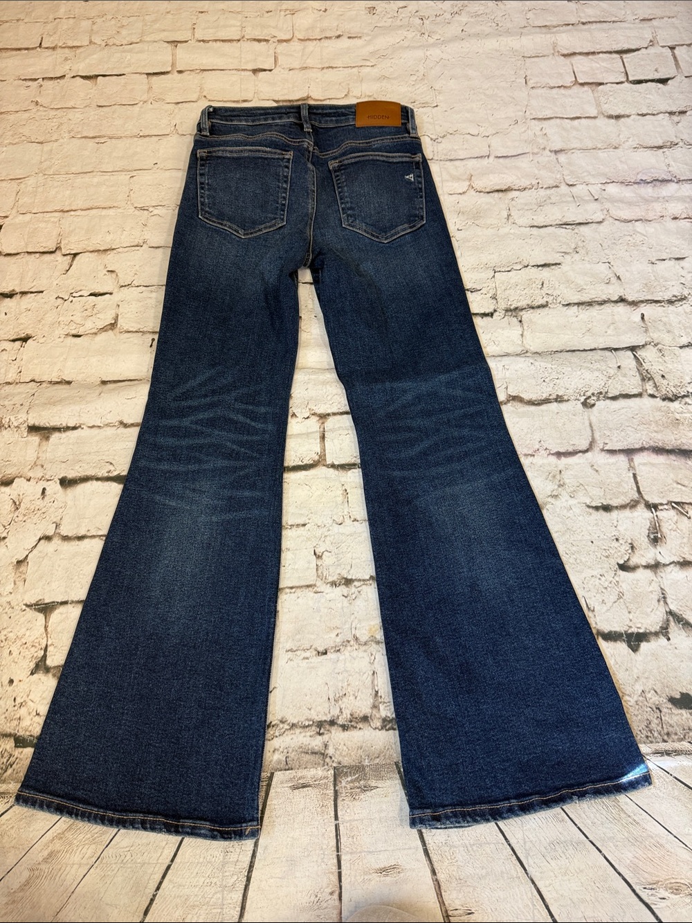 Hidden Jeans Happi Flare Stretch Mid Rise Jeans Size 26 - Picture 8 of 9